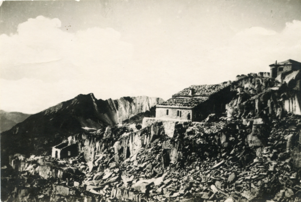 Rifugio Gabriele Rosa ex caserma lazione