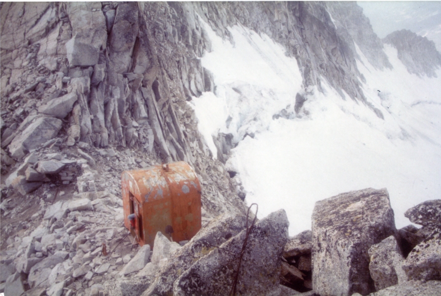 Bivacco Gualtiero Laeng