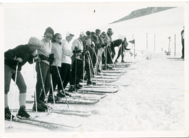 Scuola di sci estivo